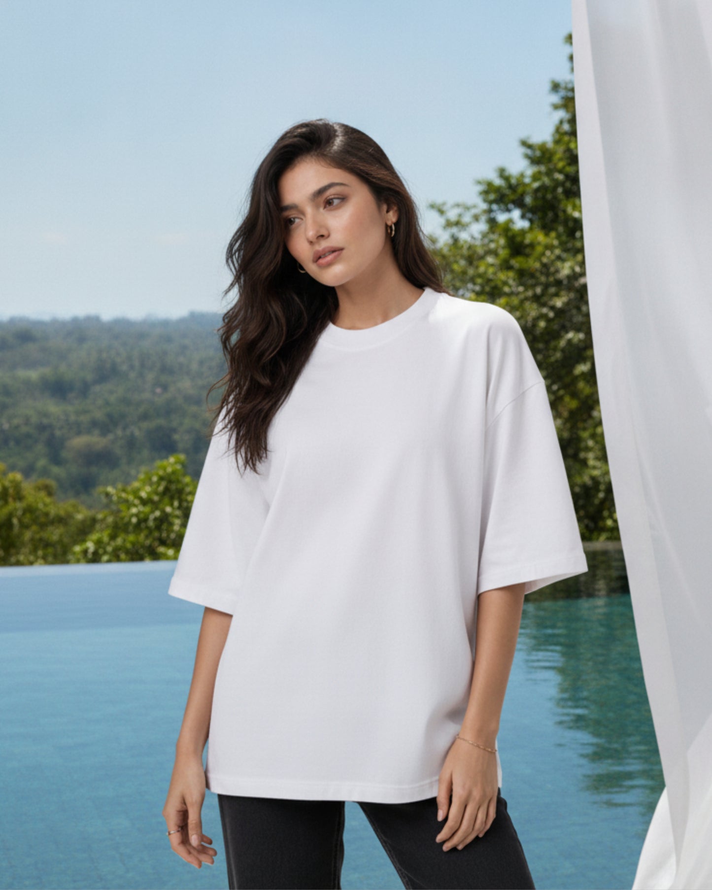Women Solid White Cotton Half Sleeve Crew Neck Oversized T-Shirt