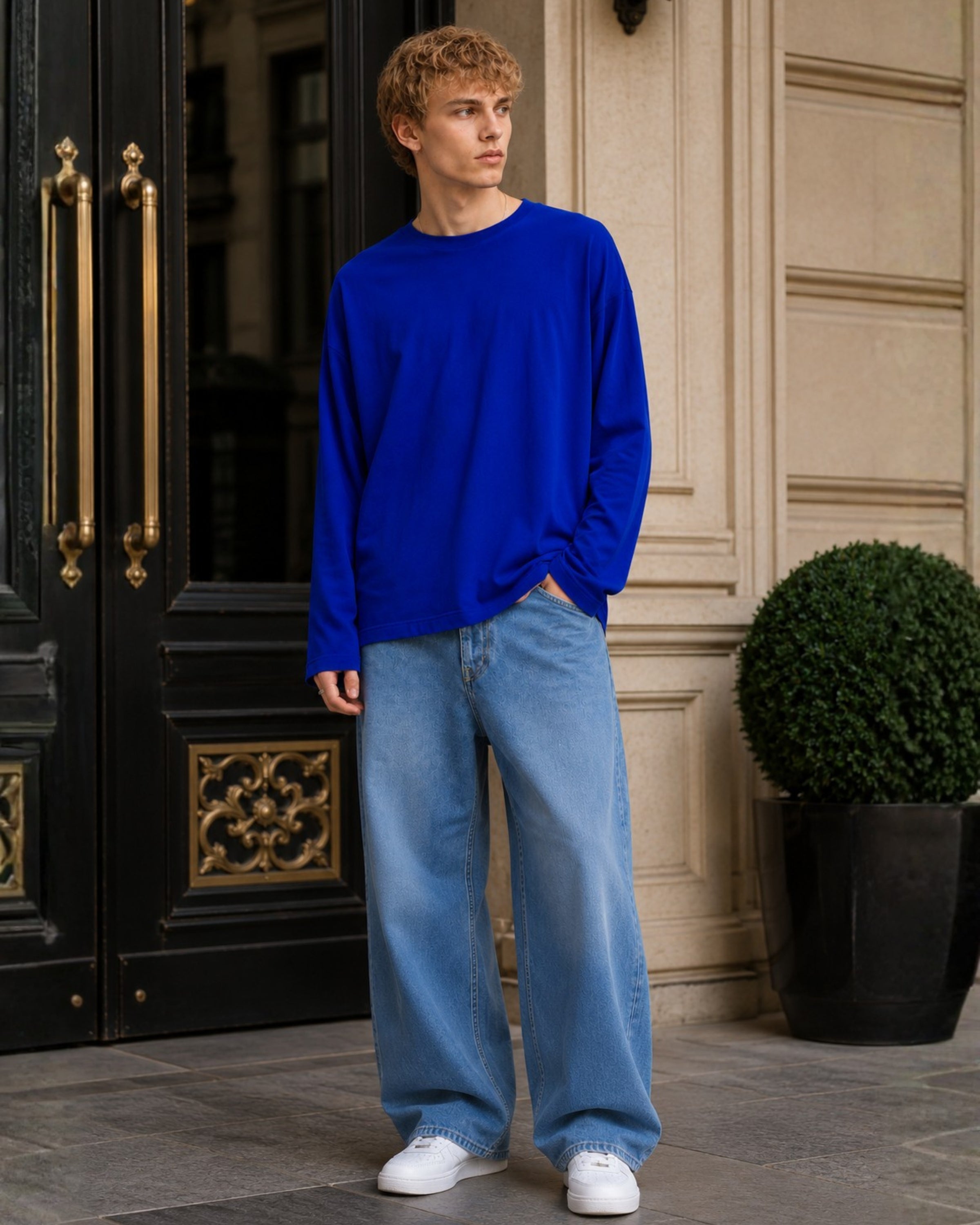 Men's Solid Royal Blue Oversized Long Sleeve Crew Neck Regular T-Shirt