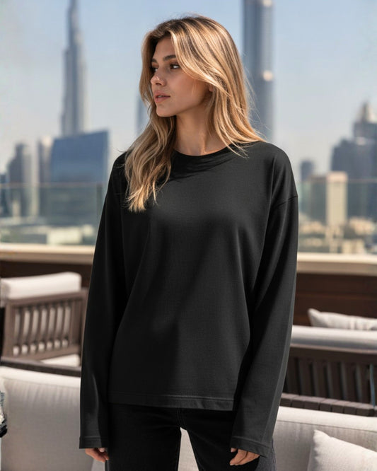 Women's Solid Black Oversized Long Sleeve Crew Neck Regular T-Shirt