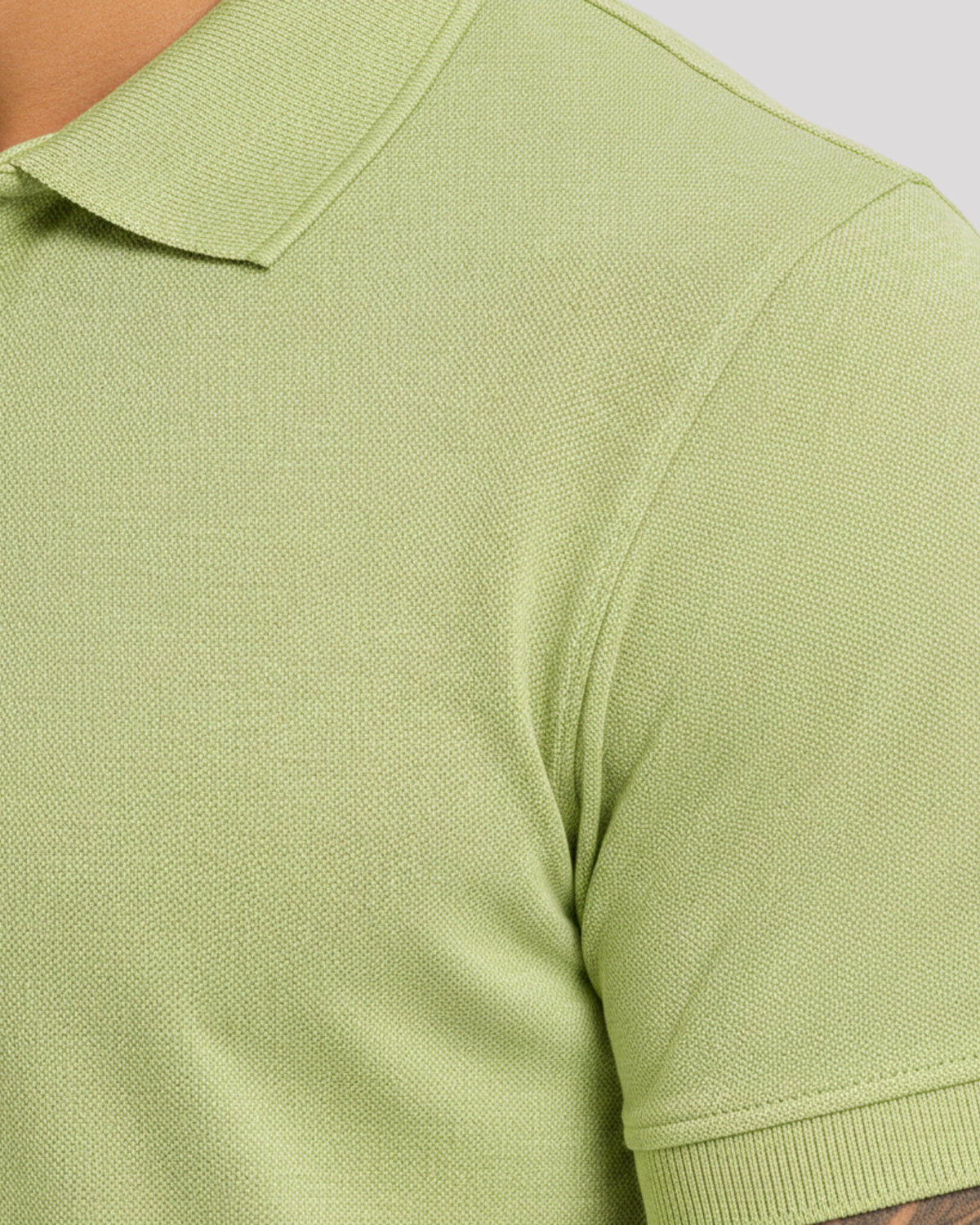 Men's Solid Olive Matty Half Sleeve Polo Regular T-Shirt
