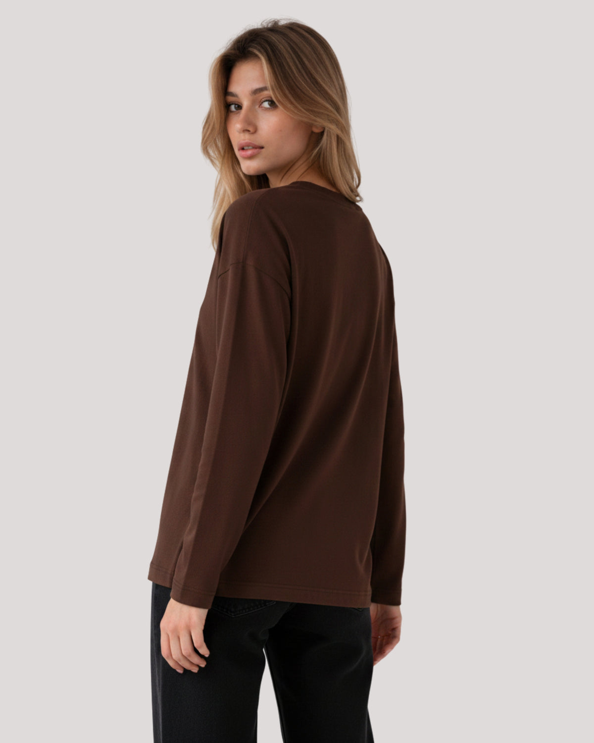 Women's Solid Brown Oversized Long Sleeve Crew Neck Regular T-Shirt